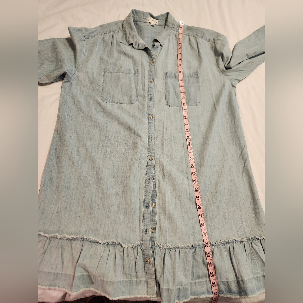 Wonderly Light Denim Wash Long Sleeve Button-Up Front Ruffle Hem Shirtdress NWOT - Picture 12 of 13